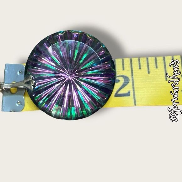 1970s - 1980s Iridescent Pendant with 24-Inch Chain - Picture 7 of 8